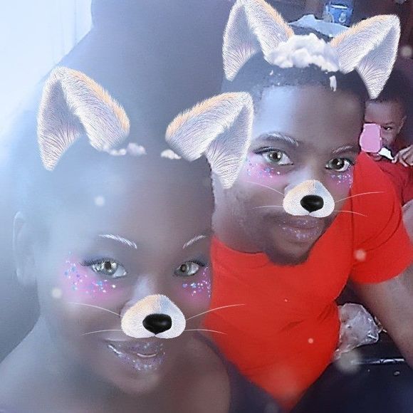 Meet your Posher, Marioandalexis - Picture 1 of 1